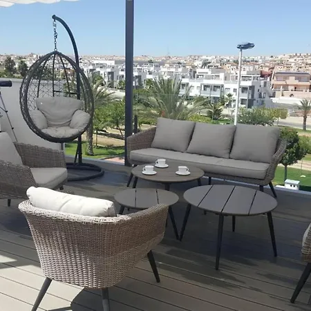 Sun Terrace Apartment *